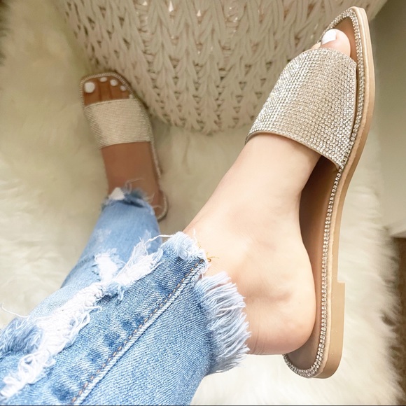 NEW Tami Sandal- in Nude - Picture 5 of 5